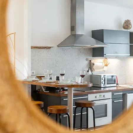 Les Ducs De Bourgogne Apartment *